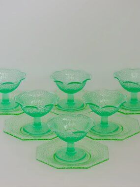 L. E. Smith Uranium Glass Sherbert Pedestal Bowls and Underplates